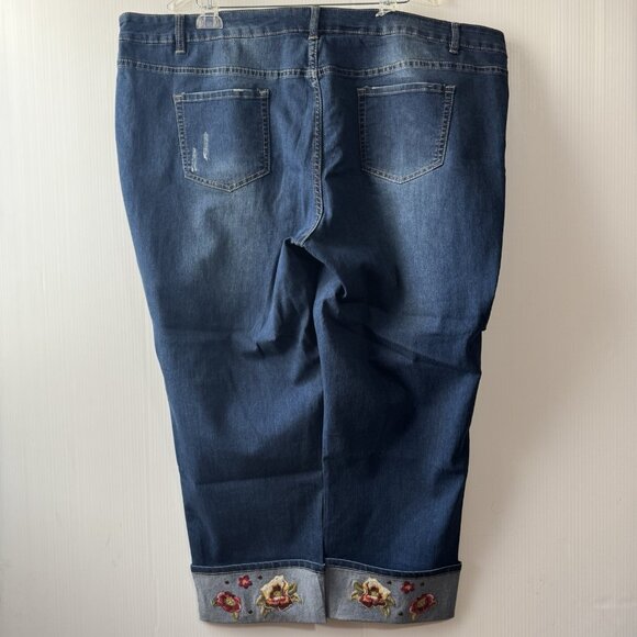 NEW Avenue Women’s Ankle Jeans Blue Plus Sz 26 High Rise Floral Embroidered - Picture 2 of 13